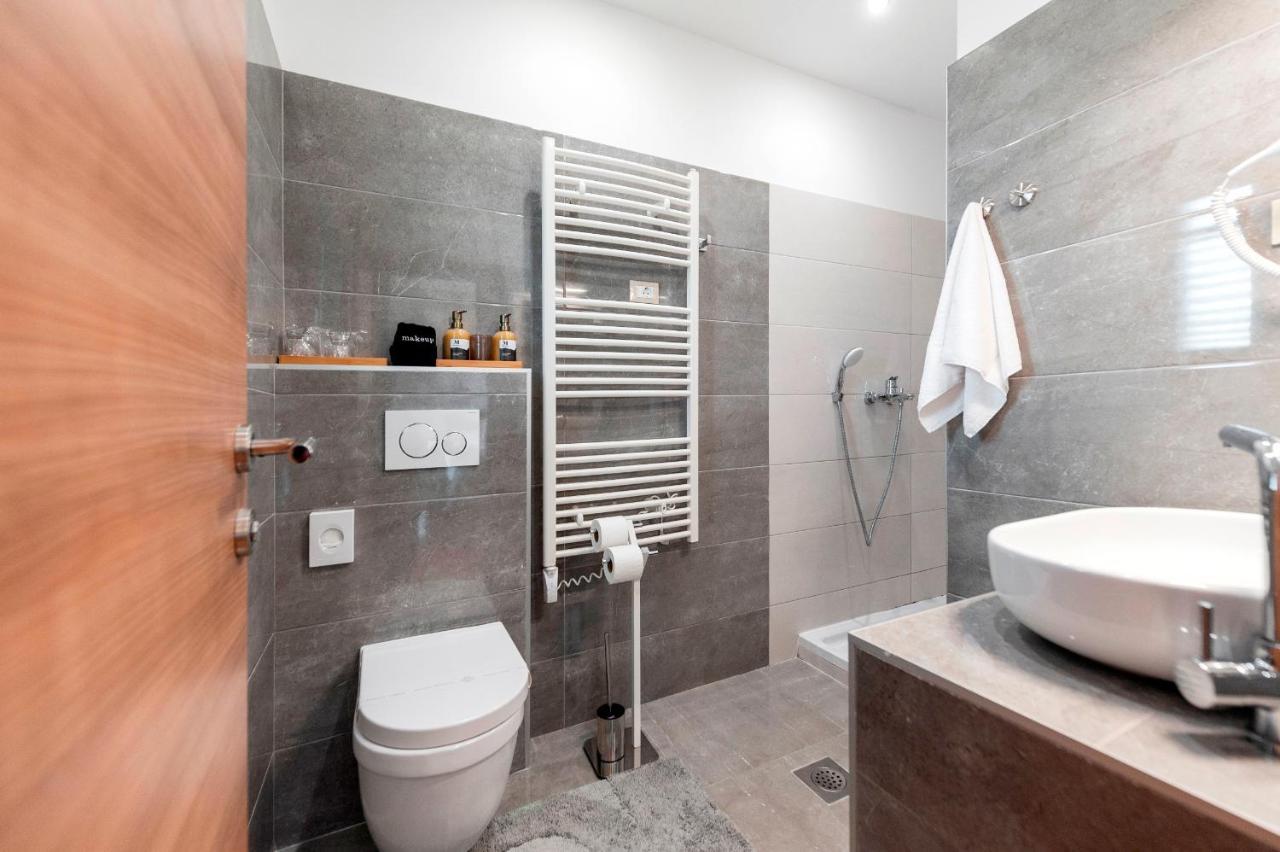 Villa B&B Marina & Parking Free Rovinj Exterior foto