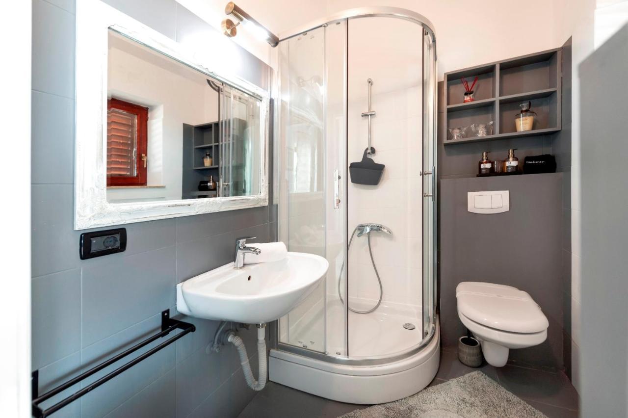 Villa B&B Marina & Parking Free Rovinj Exterior foto