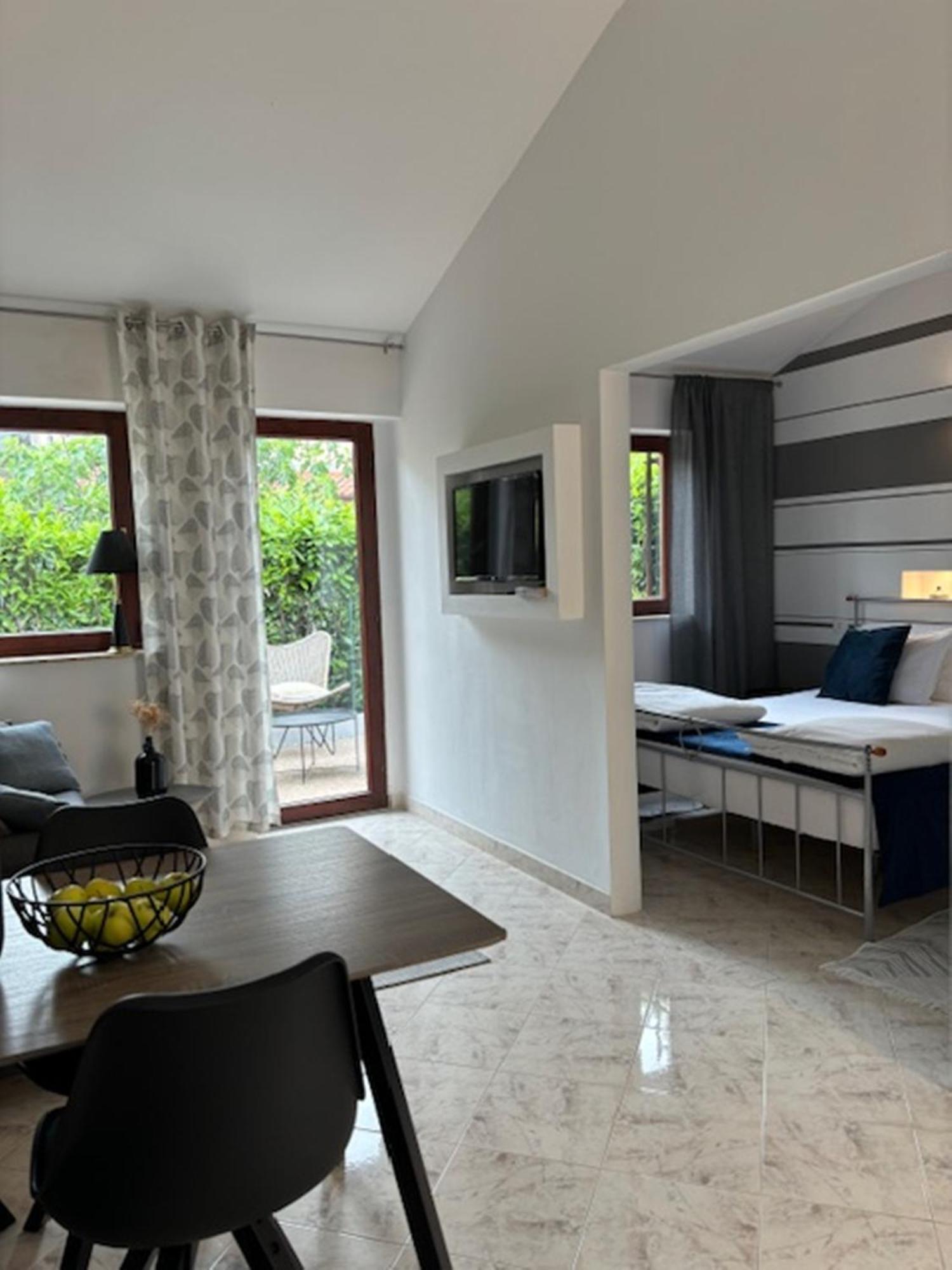 Villa B&B Marina & Parking Free Rovinj Exterior foto